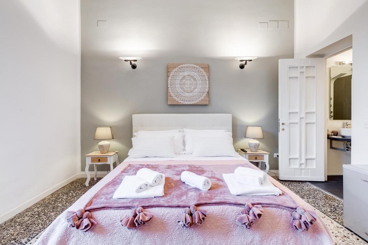 Monti Luxury Hotell Rom Exteriör bild